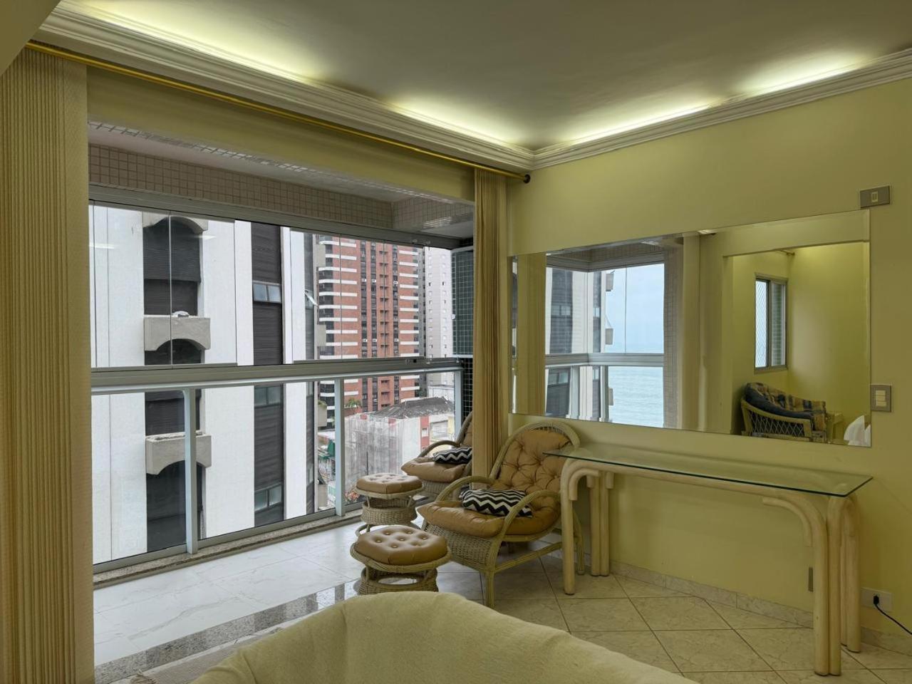 Apartamento Com Vista Mar Гуаружа Экстерьер фото