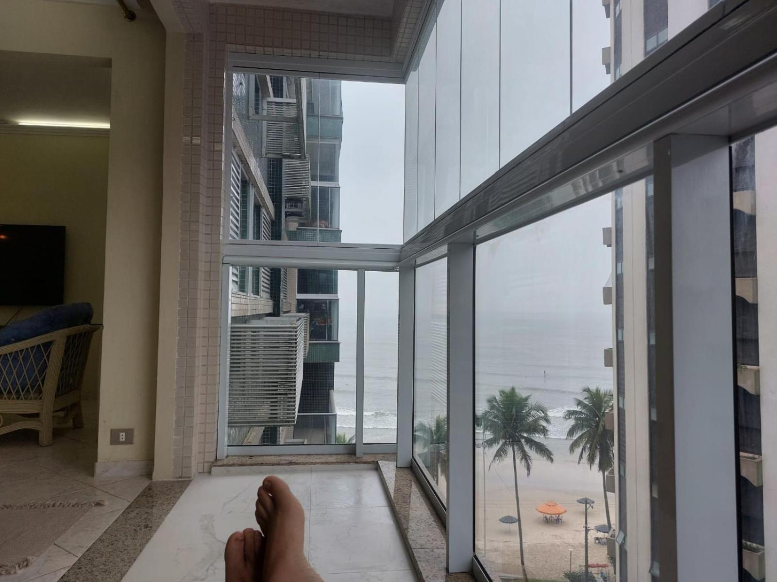 Apartamento Com Vista Mar Гуаружа Экстерьер фото